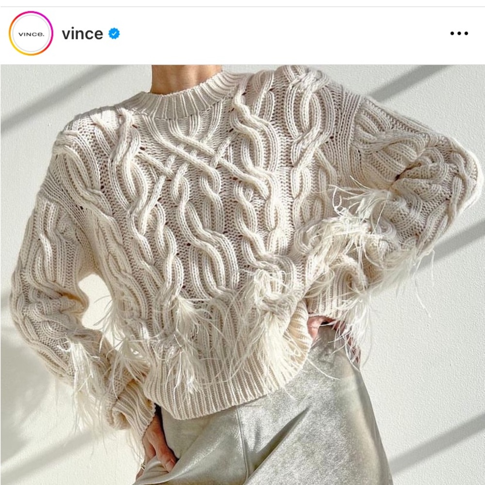 Vince Merino Wool & Cashmere Blend sweater with Ostrich Feathers, like new!